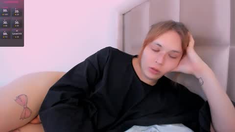 Snapshot of yomoyoo chatting on February 14, 11:18 am yomoyoo online show from February 14, 11:18 am