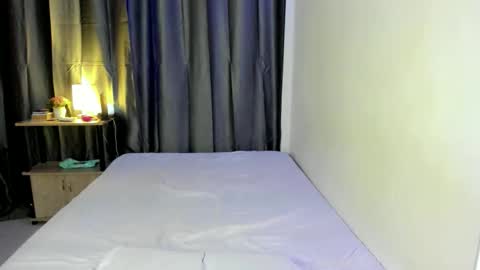 yona online show from October 4, 1:09 pm