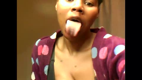 amazingkellyxx online show from September 25, 9:29 pm