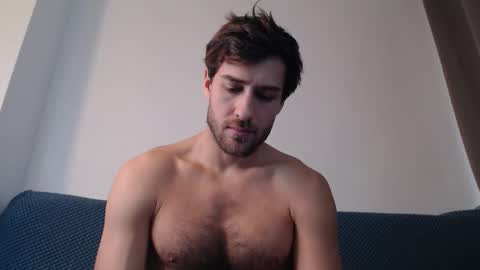 Yoooups online show from December 2, 12:54 pm