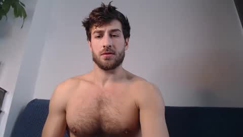 Yoooups online show from January 8, 11:45 am