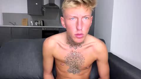 Snapshot of yorkshirelad208 chatting on February 13, 5:22 pm Harrison online show from February 13, 5:22 pm