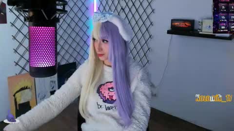 Snapshot of yoshino_san chatting on January 15, 2:16 am you can call me Andy or yoshi 3 online show from January 15, 2:16 am