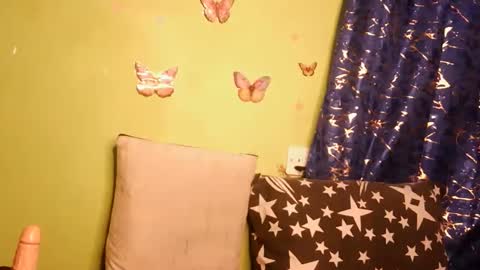 Snapshot of yosweetslut chatting on April 7, 10:53 pm Sweetkitty online show from April 7, 10:53 pm