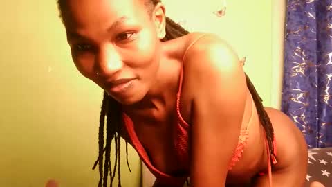 Snapshot of yosweetslut chatting on April 15, 5:20 pm Sweetkitty online show from April 15, 5:20 pm