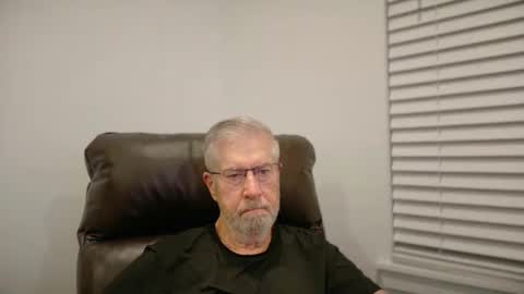 Colorado Guy Straight online show from November 15, 4:54 am