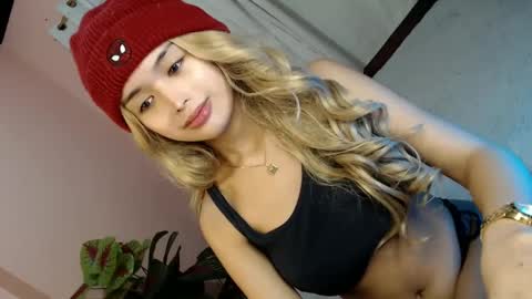 HAPPY BIRTHDAY TO ME online show from January 7, 9:18 am