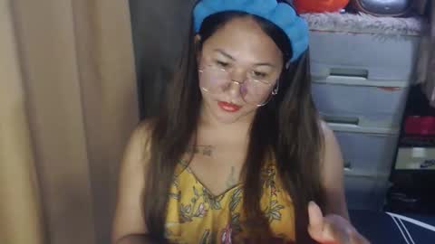 Snapshot of yougotmeanna chatting on March 15, 9:32 pm Your Dream Pinay Anna online show from March 15, 9:32 pm