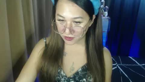 Snapshot of yougotmeanna chatting on April 9, 7:52 pm Your Dream Pinay Anna online show from April 9, 7:52 pm