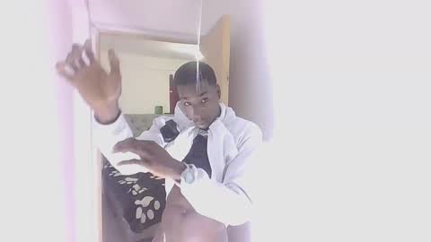 Snapshot of youn_king chatting on December 30, 12:11 am ALEX online show from December 30, 12:11 am