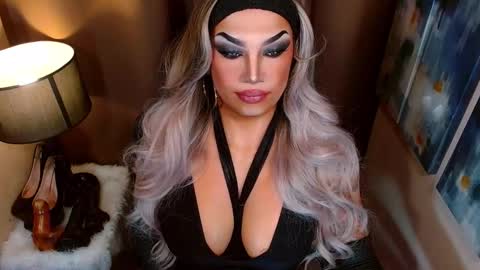 QUEEN MADISON  online show from February 7, 7:56 am