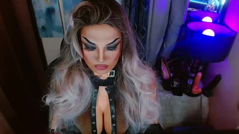QUEEN MADISON  online show from May 21, 2:46 pm
