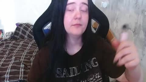your_8a8y online show from May 25, 3:45 am