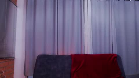 Snapshot of your_acid_girl chatting on January 15, 9:40 pm online show from January 15, 9:40 pm