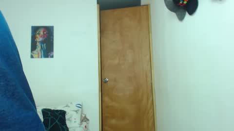 your boy online show from May 18, 4:07 am