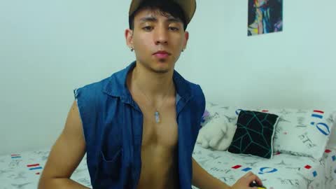 your boy online show from June 6, 12:16 am
