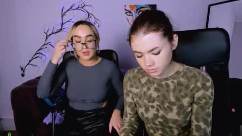 your bunny12 online show from November 6, 1:23 pm