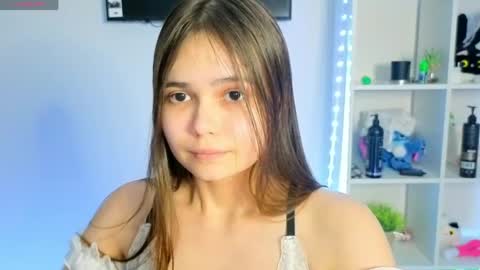 Snapshot of your_casual_vibes chatting on June 6, 6:56 pm Julia Next stream online show from June 6, 6:56 pm