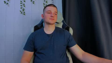 Snapshot of your_claddagh chatting on October 17, 8:00 pm your_claddagh online show from October 17, 8:00 pm