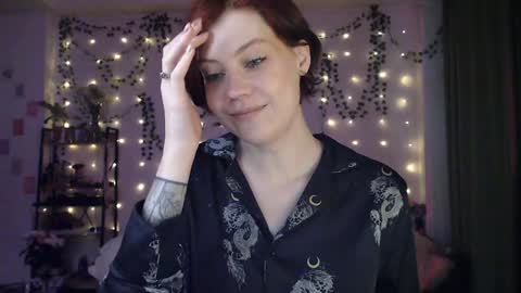 Snapshot of your_corvus chatting on December 5, 7:05 am your_corvus online show from December 5, 7:05 am