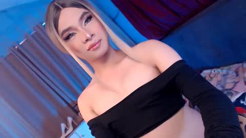 Snapshot of your_dimplecummer chatting on September 14, 6:18 pm CALL ME DIMPLE STAR xx online show from September 14, 6:18 pm