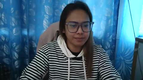 your_dreamgirlxxx69 online show from February 21, 1:28 am