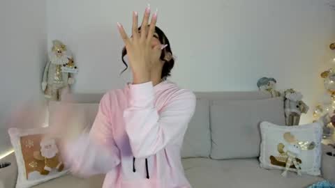 Eliza online show from December 27, 9:22 pm