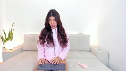 Eliza online show from March 6, 2:30 am