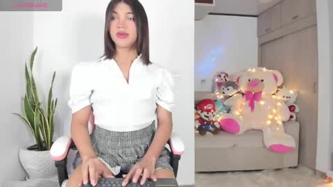 Eliza online show from September 11, 10:54 pm