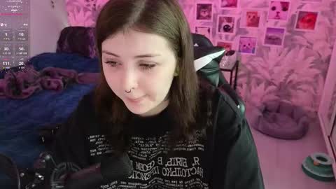 Snapshot of your_gabby chatting on February 22, 1:09 pm your gabby online show from February 22, 1:09 pm