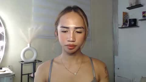 Snapshot of your_girl_cessxoxo chatting on April 21, 9:04 am your_girl_cessxoxo online show from April 21, 9:04 am