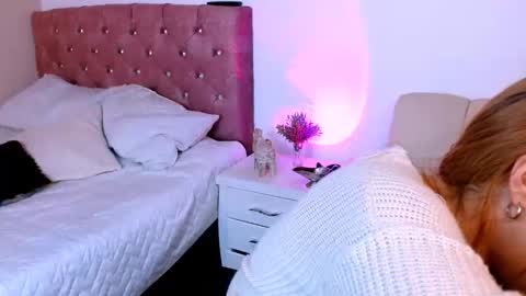 Snapshot of your_girl_of_dream chatting on May 31, 3:30 pm your_girl_of_dream online show from May 31, 3:30 pm