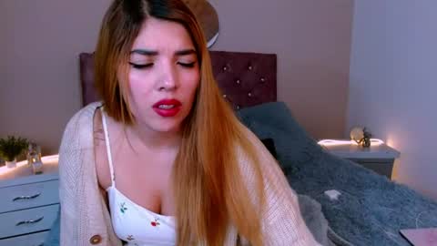 Snapshot of your_girl_of_dream chatting on July 13, 11:51 pm your_girl_of_dream online show from July 13, 11:51 pm