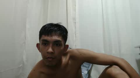 Snapshot of your_guy111 chatting on June 3, 1:36 pm your_guy111 online show from June 3, 1:36 pm