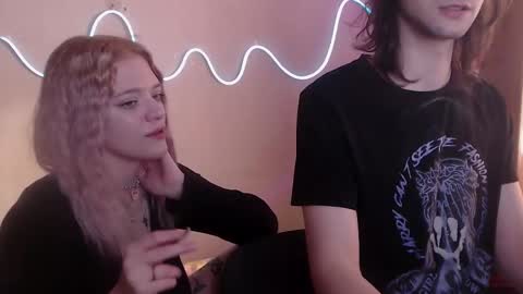 Your Horny Friends online show from February 19, 12:11 pm