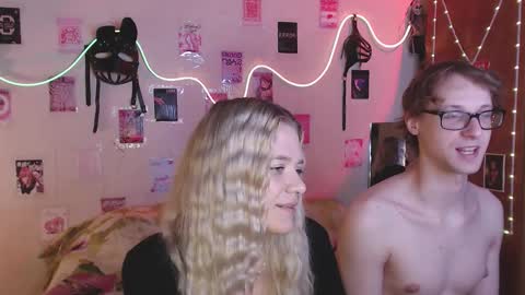 Your Horny Friends online show from September 16, 1:12 pm