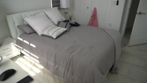 Siebel. online show from February 12, 7:02 pm