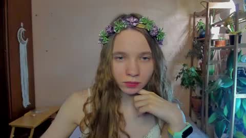 Snapshot of your_leslie chatting on June 29, 5:46 am Leslie online show from June 29, 5:46 am