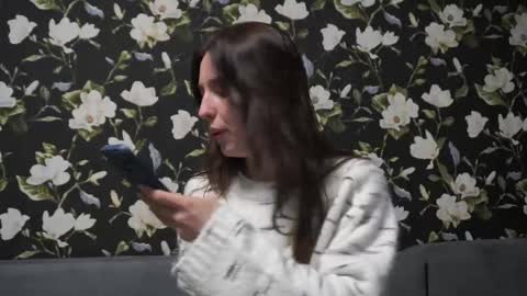 Meri  online show from March 8, 8:14 pm