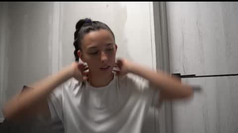 Meri  online show from October 7, 7:00 pm