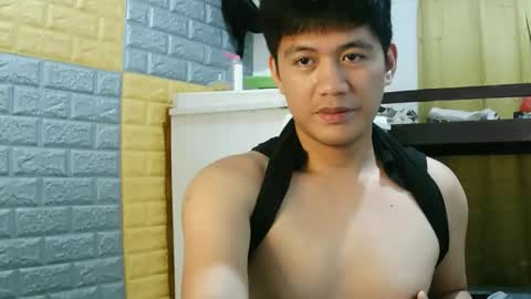 Snapshot of your_love_miaka chatting on February 14, 10:39 pm your_love_miaka online show from February 14, 10:39 pm