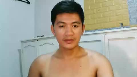Snapshot of your_love_miaka chatting on April 18, 2:04 am your_love_miaka online show from April 18, 2:04 am