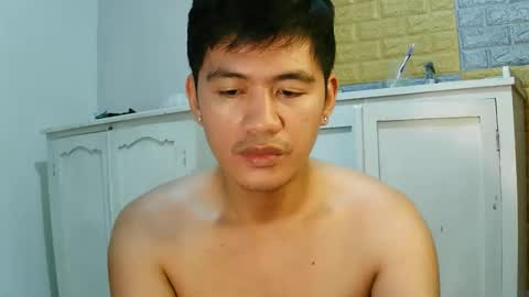 Snapshot of your_love_miaka chatting on April 18, 2:43 pm your_love_miaka online show from April 18, 2:43 pm