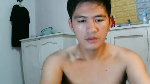 Snapshot of your_love_miaka chatting on April 22, 11:50 pm your_love_miaka online show from April 22, 11:50 pm