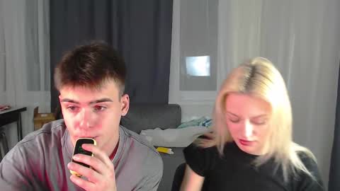 your_molly_mark online show from February 13, 6:16 pm