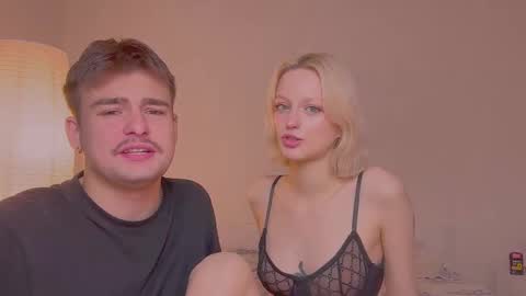 your_molly_mark online show from October 12, 12:59 pm