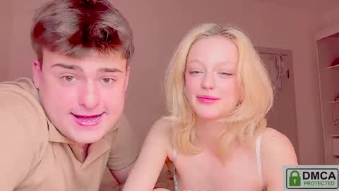 your_molly_mark online show from May 15, 11:01 pm