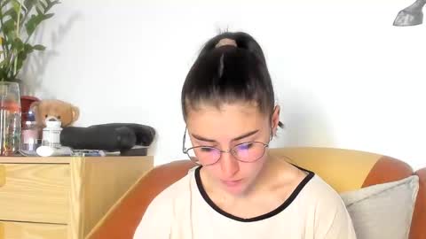 Snapshot of your_mouse23 chatting on February 19, 10:56 am Andrea Your sweet farmer girl online show from February 19, 10:56 am