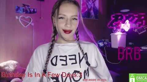 Alice  online show from September 15, 1:05 am