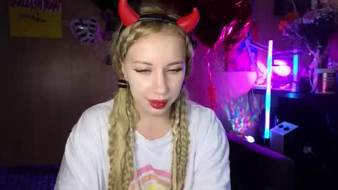 Alice  online show from September 23, 1:41 am